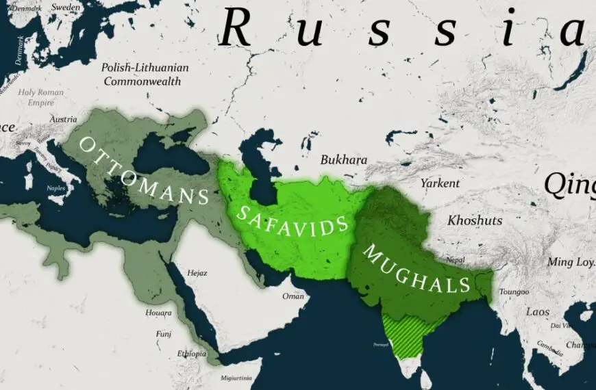 The Rise and Fall of Gunpowder Empires : The Ottoman Empire, Safavid Dynasty and Mughal Empire